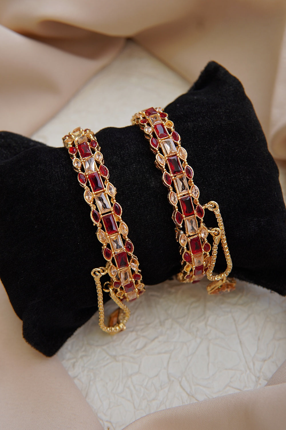 Tapper Cut Zircons Openable Bangles